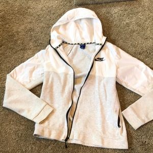 Barely worn Men’s NIKE lined jacket with hood size Small